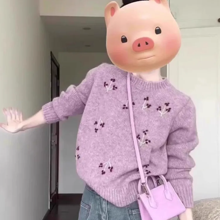 独特漂亮温柔软糯紫色毛衣女秋冬圆领宽松慵懒高级感提花套头上衣