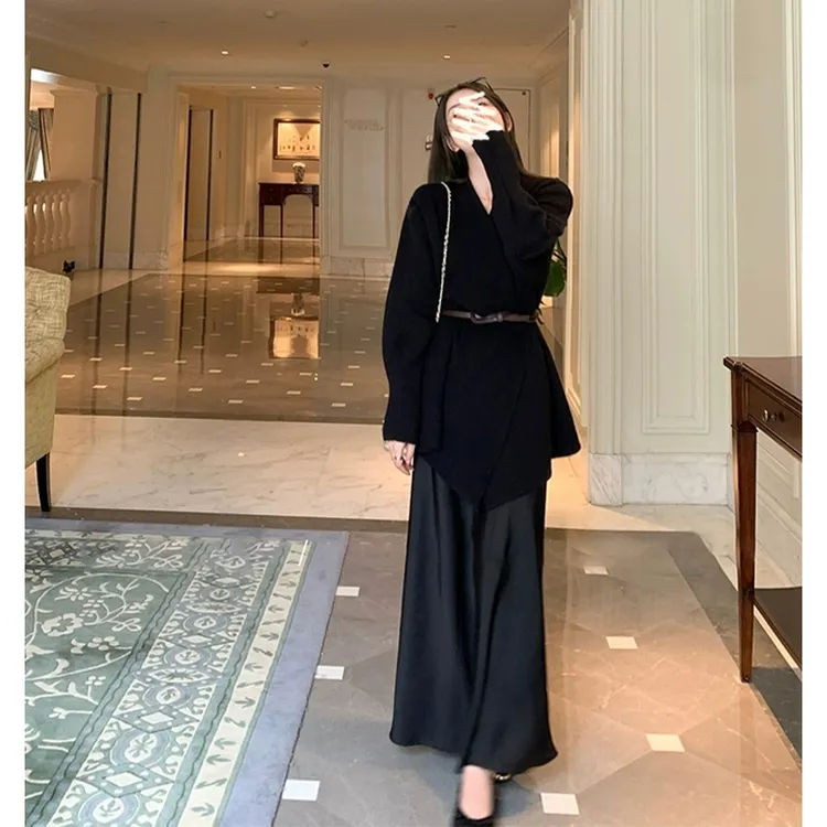 2025秋季新款女法式气质翻领收腰针织毛衣外套高腰缎面鱼尾半身裙