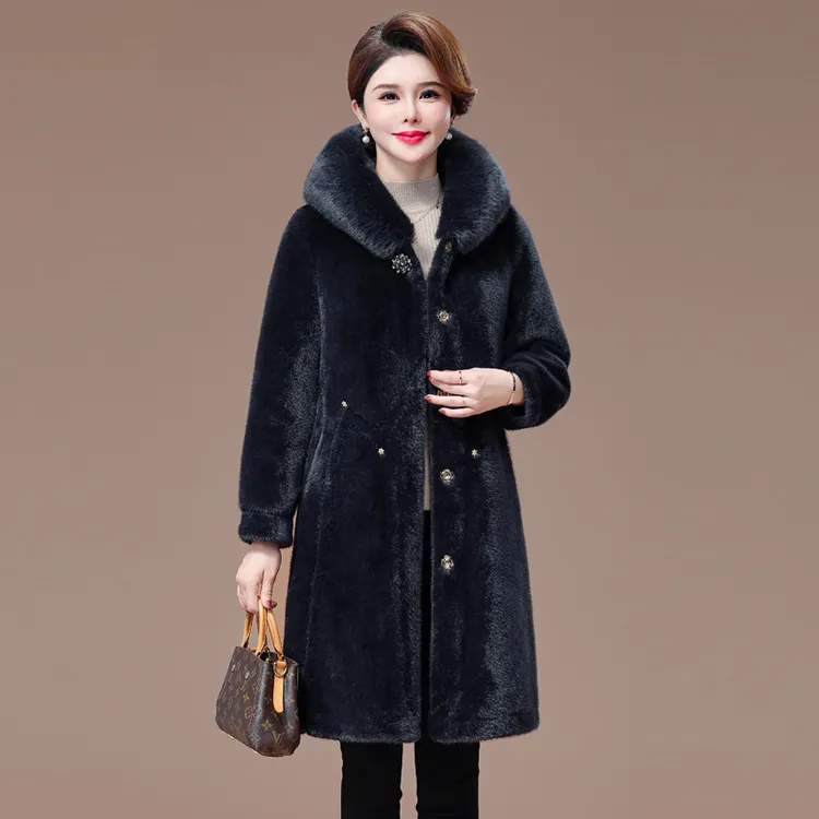 妈妈装皮毛一体中长洋气时尚保暖优雅大码毛领秋冬奶奶中老年冬季
