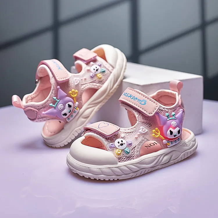 女童包头凉鞋亮灯夏季新款儿童鞋中小童沙滩鞋软底运动公主高能感