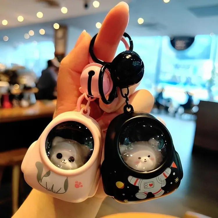 新年礼敲可爱小熊书包小夜灯情侣包包挂件钥匙扣摆件表白送女生日