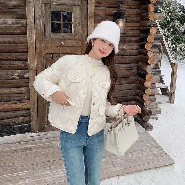 爆款洋气小香风有气质薄款超轻薄短款秋冬服女冬季新款设计感小众