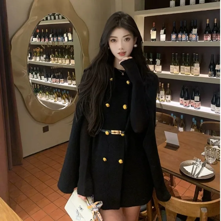 时尚财阀斗篷黑白2色时髦百搭遮肉显瘦小个子针织毛呢斗篷外套女