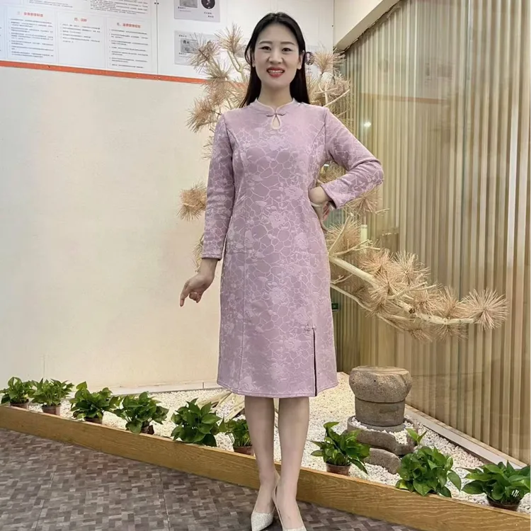 2024年秋冬新款改良旗袍女高端提花年轻妈妈连衣裙防遮肉显瘦长袖