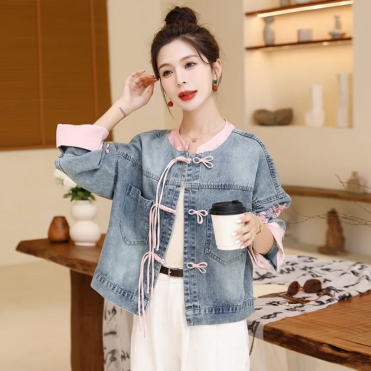 新中式绣花牛仔外套女春秋洋气宽松重工拼接上衣女外套秋季女8023
