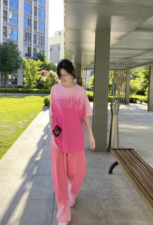 春上新欧若风舒适休闲百搭运动T恤女款圆领时尚宽松计师原创款