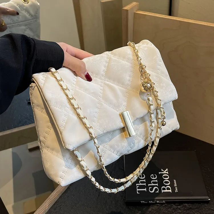 艾米兔女包2025简约新款流行百搭链条大容量时尚通勤单肩斜挎包