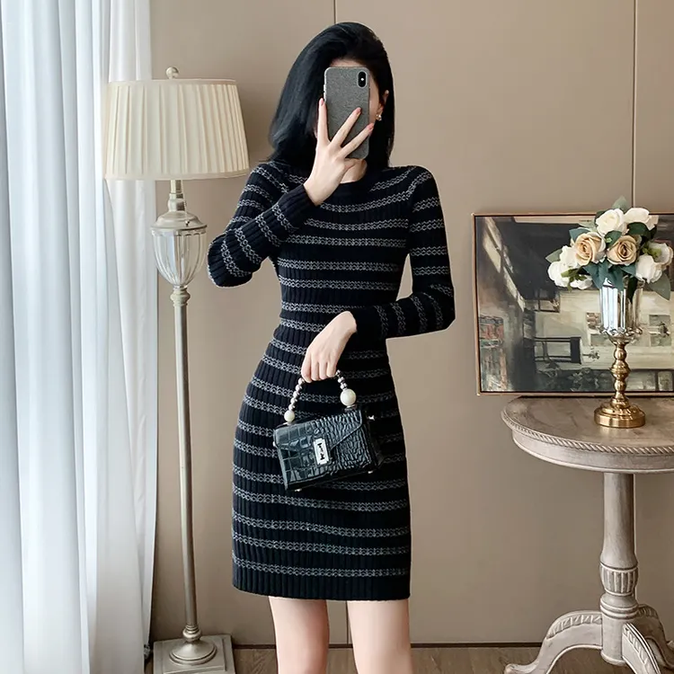 小香风性感包臀裙女2025十三行女装新款撞色长袖打底针织连衣裙子