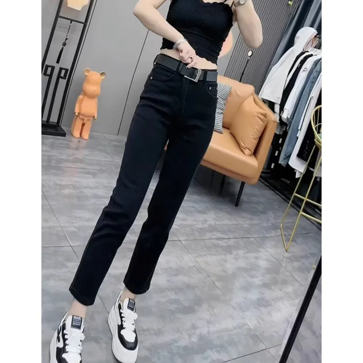 秋季新款大码黑色直筒牛仔裤女梨形身材显瘦高腰裤子女款胖mm显瘦