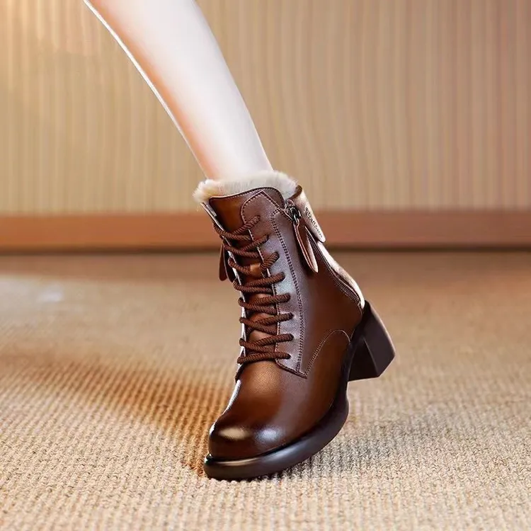 2025年冬季新款粗跟法式复古优雅马丁靴百搭时尚英伦加绒女靴675