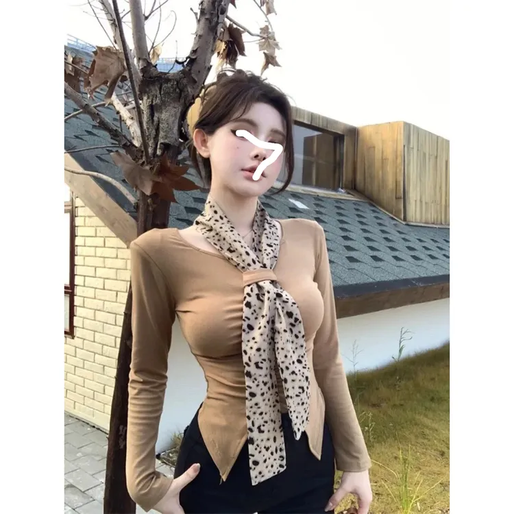春秋冬豹纹飘带修身显瘦长袖T恤女设计感小众上衣加绒加厚打底衫