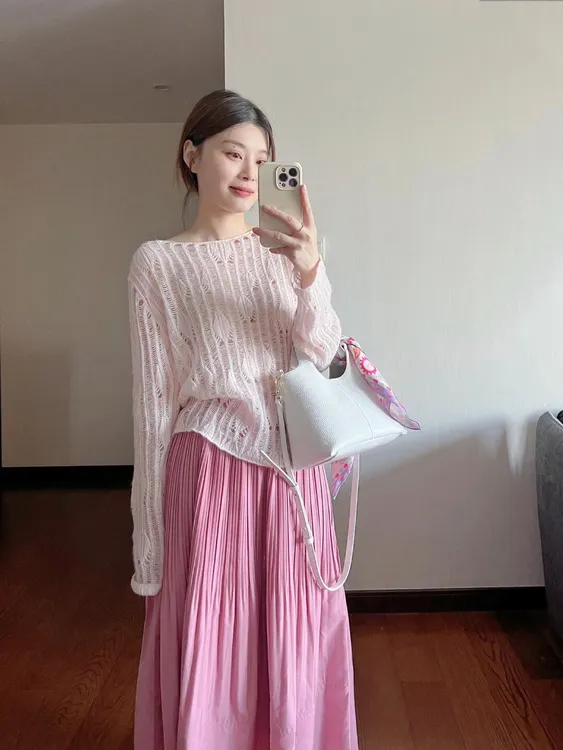 气质温柔修身显瘦镂空针织上衣春秋法式压褶花苞半身裙气质套装女