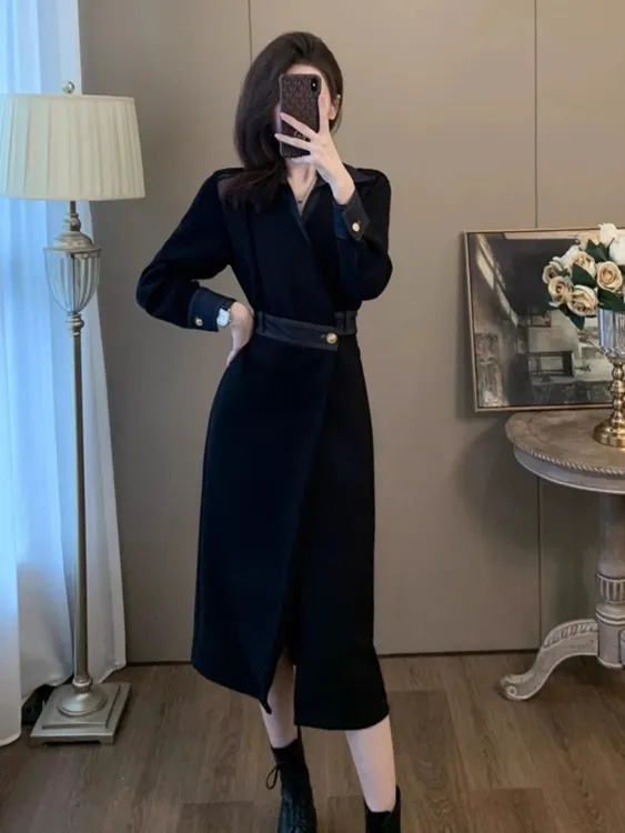 小香风气质收腰连衣裙女秋季大码胖mm法式高级感赫本风黑色长裙子