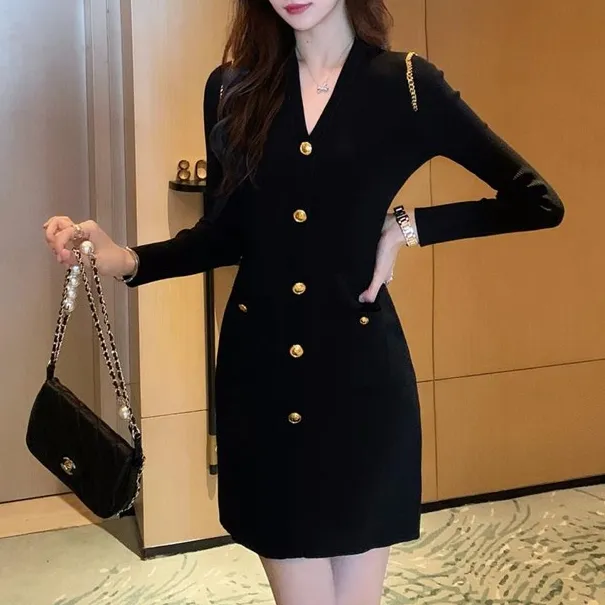 微胖秋款女装小香风V领黑色时尚洋气气质高级轻奢针织连衣裙HC443