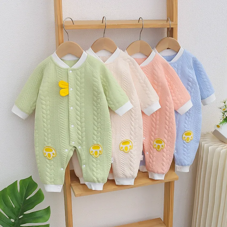 2025新款婴儿衣服三层保暖连体衣空气层哈衣宝宝加厚夹棉外出服