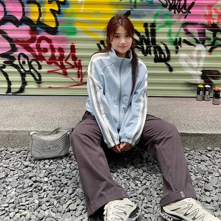 YUZI/鱼子秋季上新大码显瘦休闲短外套宽松遮肉韩版情侣款ins