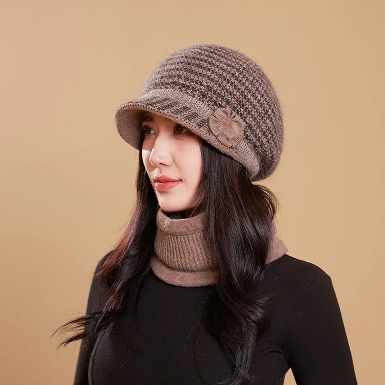 秋冬天中老年人帽子女妈妈针织毛线帽加绒保暖奶奶鸭舌贝雷帽护耳