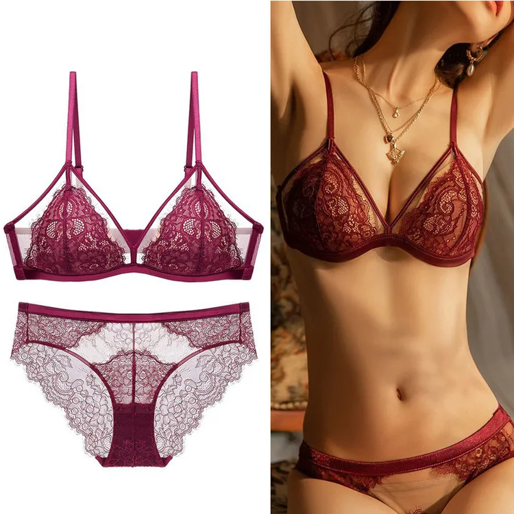 法式复古蕾丝内衣女舒适超薄款三角杯无钢圈小胸性感文胸套装bra