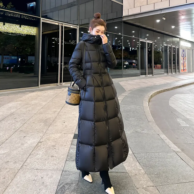 黑色长款羽绒服女冬韩版过膝加厚时尚修身保暖冬季外套女高级感