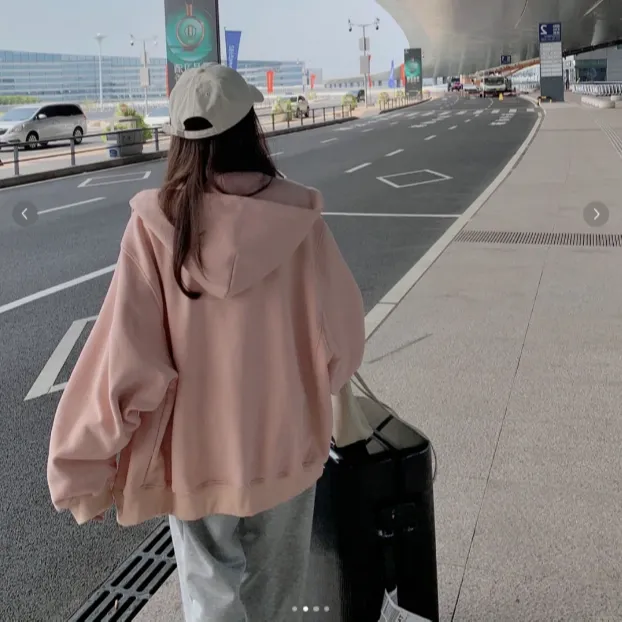 粉色连帽卫衣外套女春秋款可爱宽松上衣慵懒风通勤入秋韩系穿搭薄