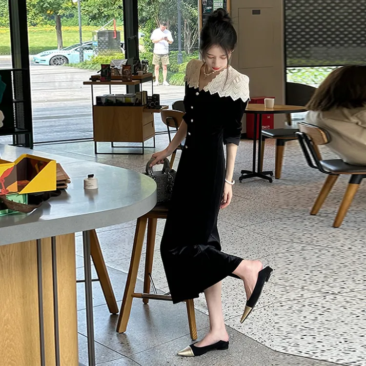 春季小香赫本风黑色连衣裙子女春装2025年新款法式高级内搭长裙