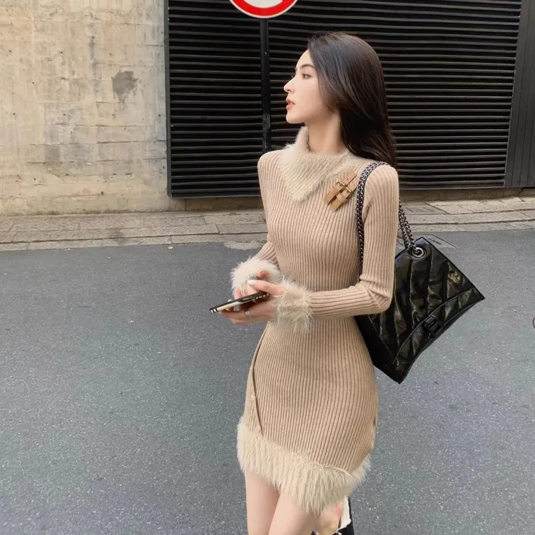 针织连衣裙打底秋冬女显瘦新款高级感小个子小香风气质包臀毛衣裙