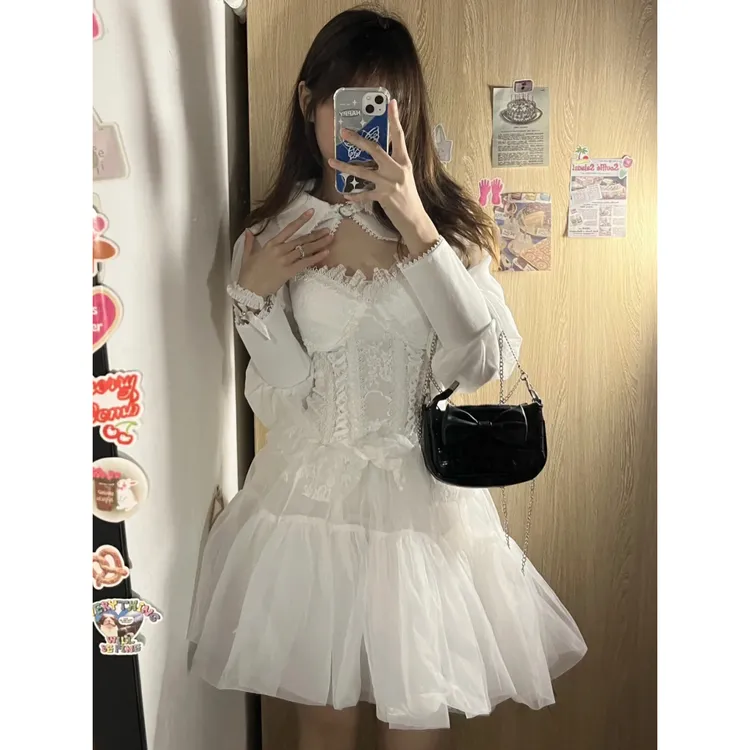 纯欲风性感辣妹白色初恋吊带连衣裙气质收腰修身小众Lolita蓬蓬裙