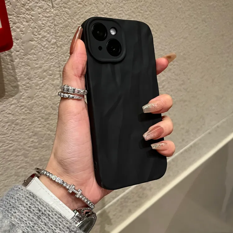 ins纯色褶皱适用iPhone17pro壳16/15/14promax手机壳苹果13/12软