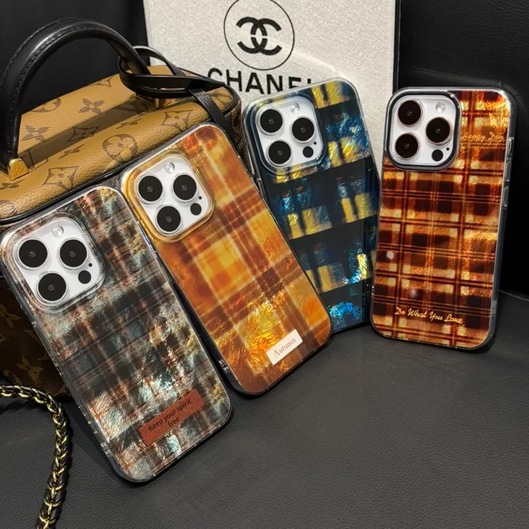 欧克里里秋冬复古格纹适用苹果15/16promax漩涡壳华为小米14oppo