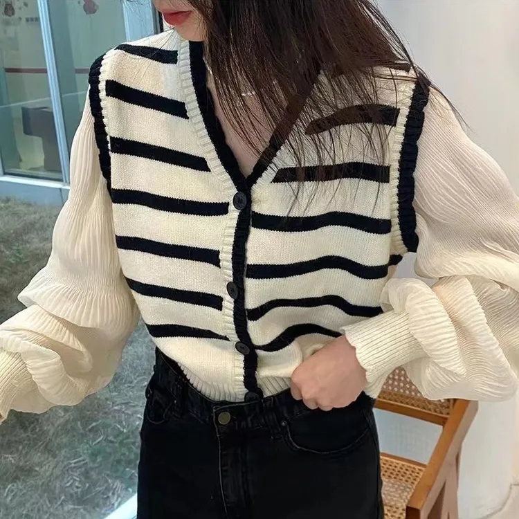 （818）2025秋季新款大码假两件针织衫胖mm条纹泡泡袖毛衣外套