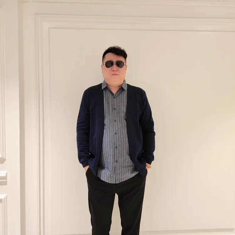 男士时尚百搭商务休闲长袖大码宽松黑色假两件开衫外套新款开衫DJ