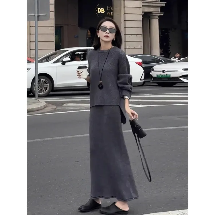 冬季穿搭一整套减龄漂亮洋气慵懒风时尚小香风灰色毛衣半身裙套装