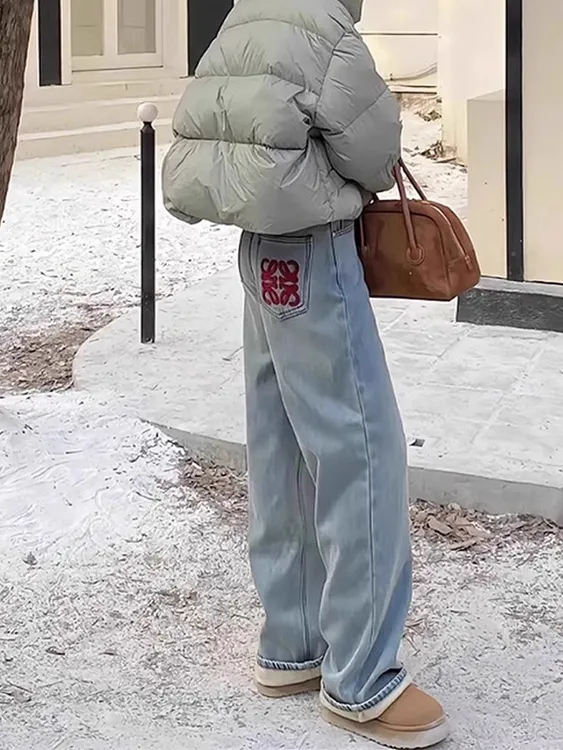 大码高腰窄版直筒刺绣牛仔裤女秋冬胖mm加绒加厚显瘦设计感阔腿裤