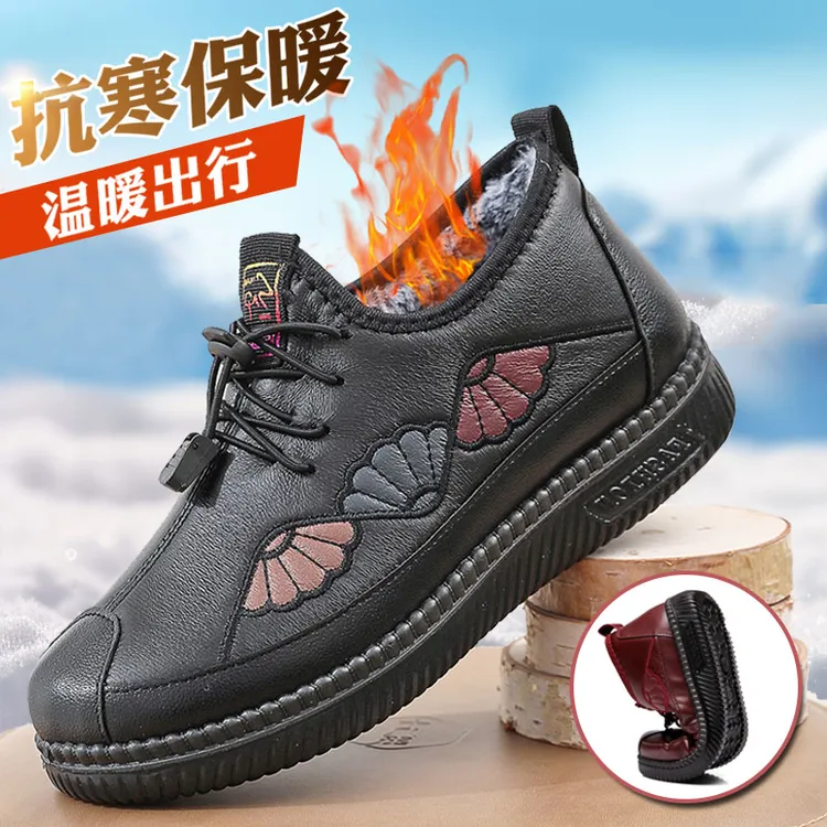 老北京布鞋女冬季防滑中老年保暖棉鞋加绒防寒老人鞋刺绣奶奶棉靴