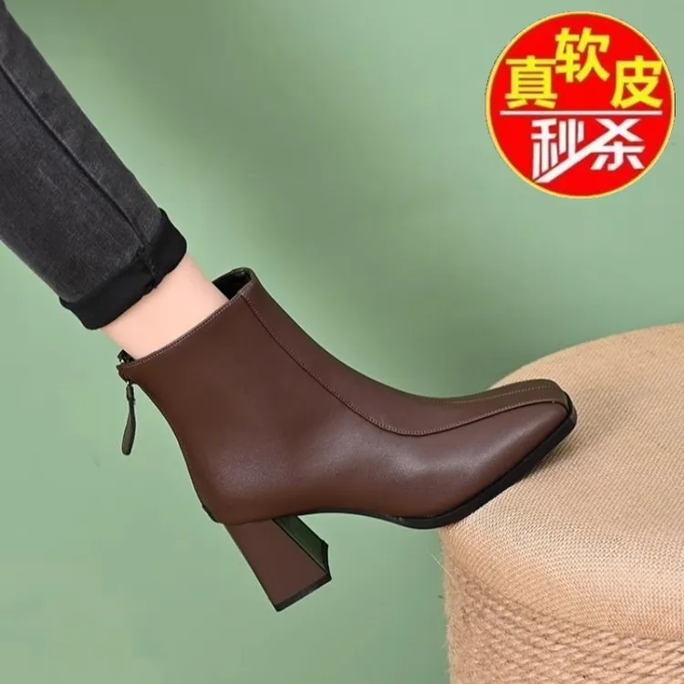 品牌断码方头高跟短靴女冬加绒粗跟真皮马丁靴2024新款中跟瘦瘦靴