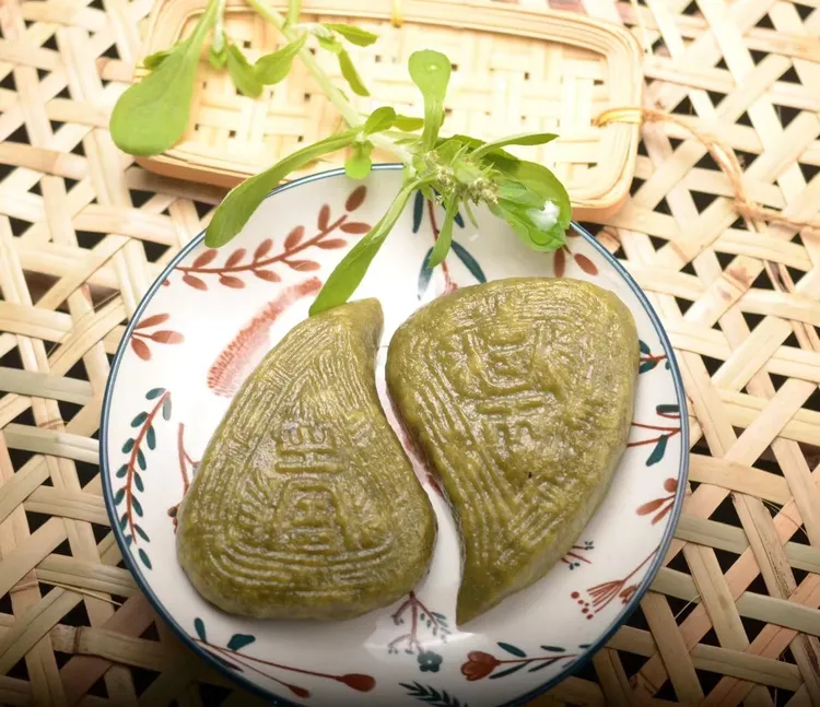潮汕鼠粬芝麻花生甜绿豆沙粿