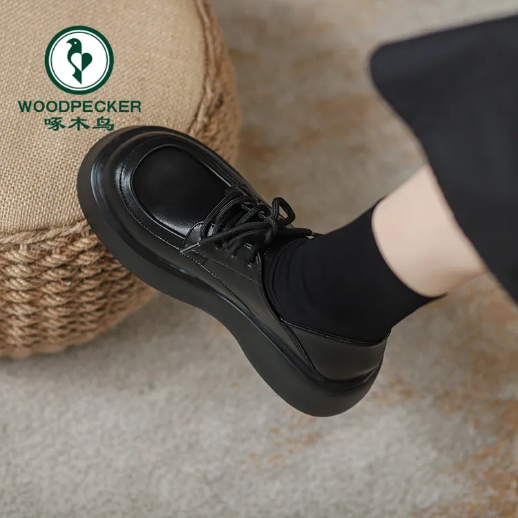 啄木鸟圆头小皮鞋女厚底乐福鞋2025年秋冬新款百搭黑色英伦风单鞋