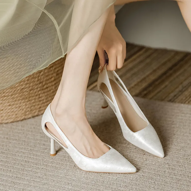 新中式国风秋季浅口尖头细跟镂空高跟鞋女百搭性感时尚不累脚单鞋