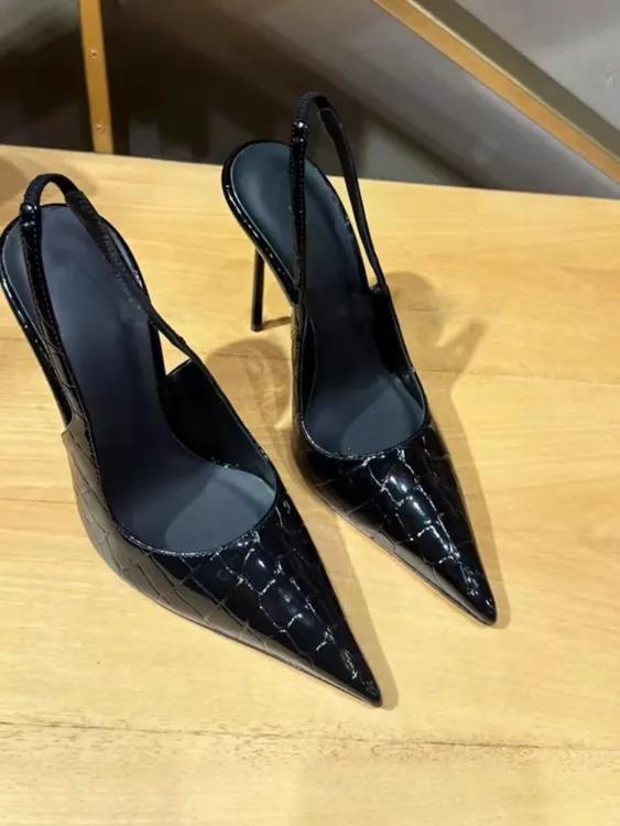 鞋子新款2023爆款女秋季黑色高跟鞋细跟尖头浅口后空性感法式单鞋