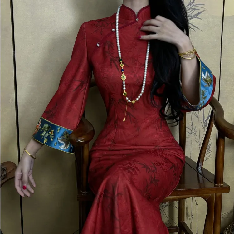 LHMknk1画报夫人原创自制温柔竹叶提花旗袍刺绣订婚礼服女红竹女