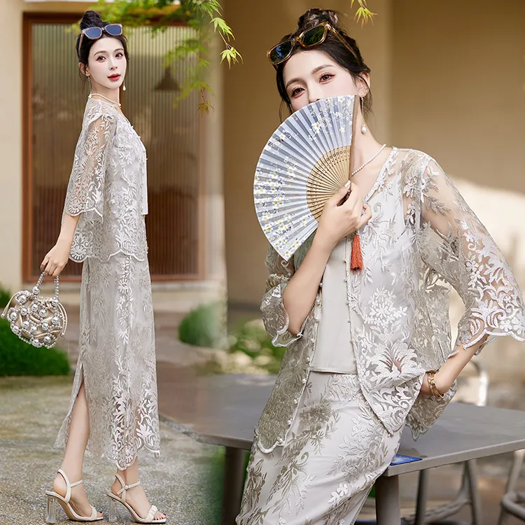 新中式蕾丝刺绣套装裙女2024夏季新款复古高级感名媛半身裙三件套