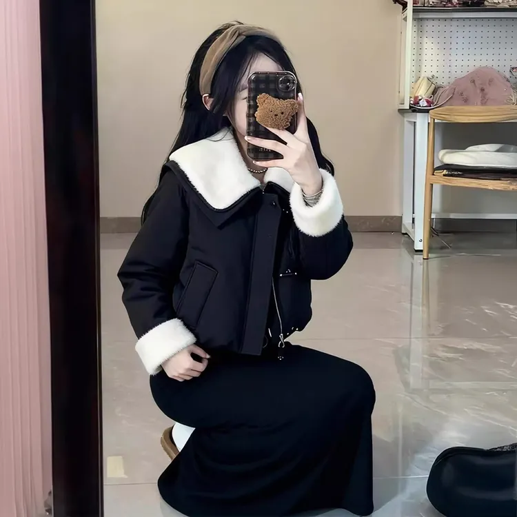 韩系黑色毛领棉服女款2025新款冬季保暖小香风超好看短款棉服