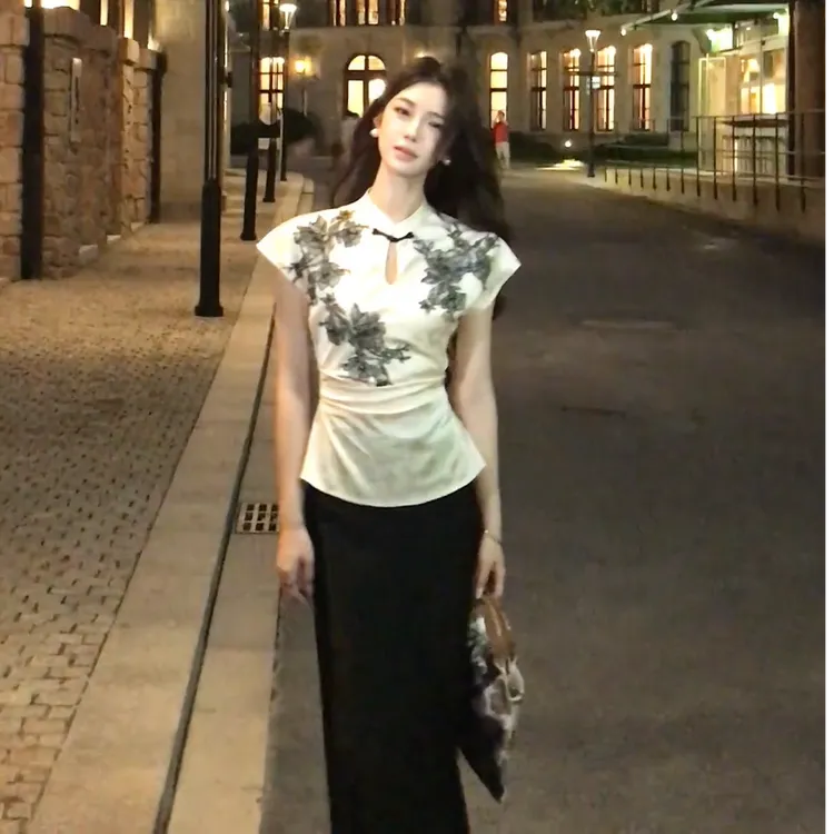 国风新中式修身盘扣上衣显瘦半身裙两件套女夏季款小众设计感套装