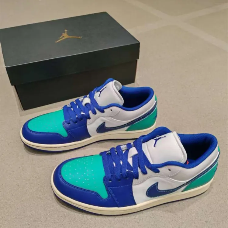 NIKE耐克男子AIR JORDAN AJ1运动休闲舒适复古篮球鞋 553558-147