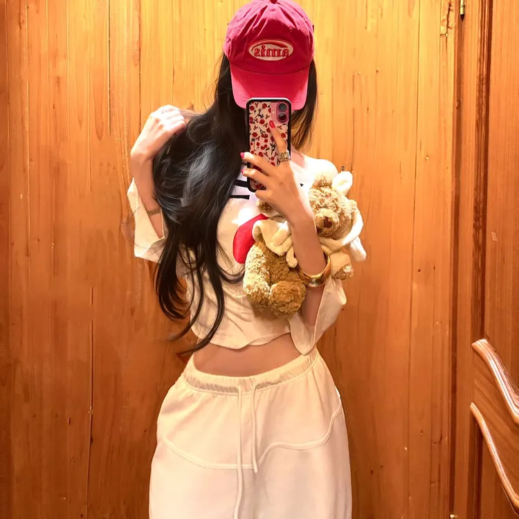 2025夏季新款时尚打底宽松短袖上衣气质显瘦洋气休闲百搭性感辣妹