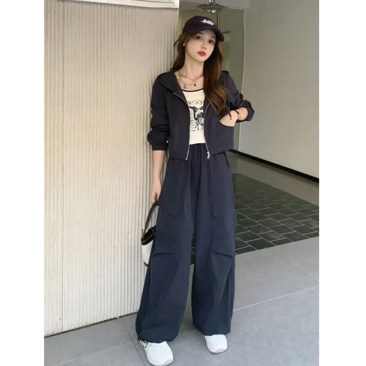 2025秋季新款连帽外套女宽松百搭长袖上衣工装阔腿裤休闲三件套装