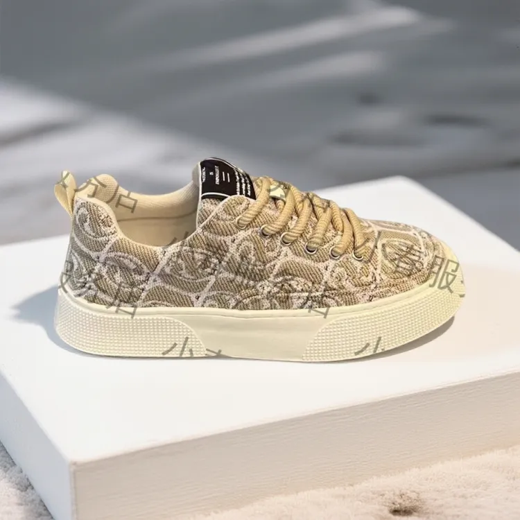 网红帆布鞋厚底板鞋休闲布面2025百搭潮鞋透气男新款男士织花