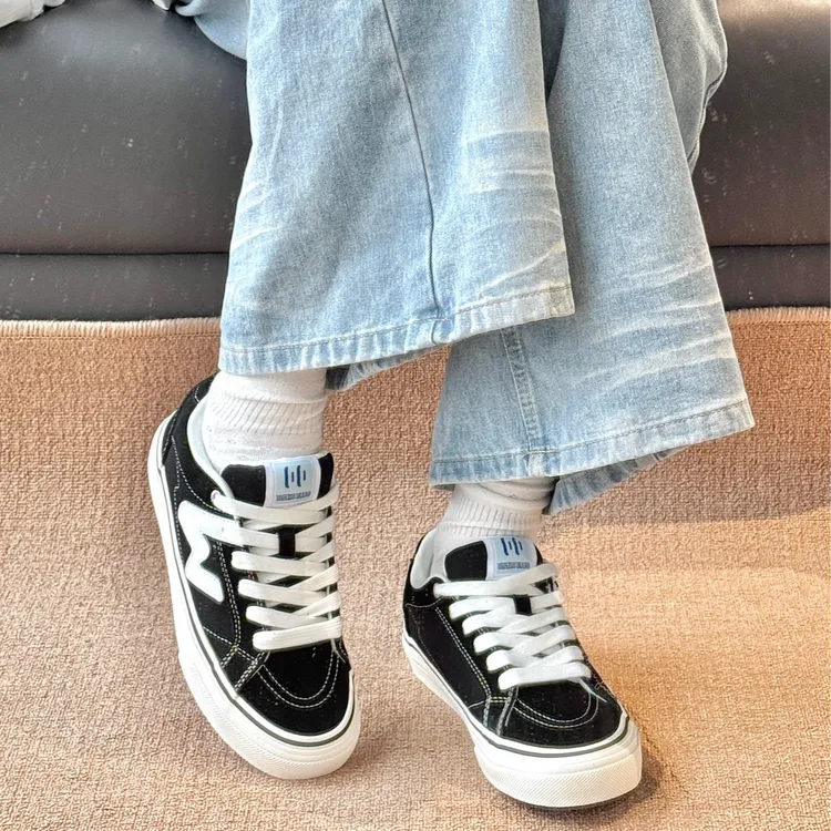 顽刻ollieskate经典黑白春季校园风翻毛皮帆布拼接男女国潮滑板鞋