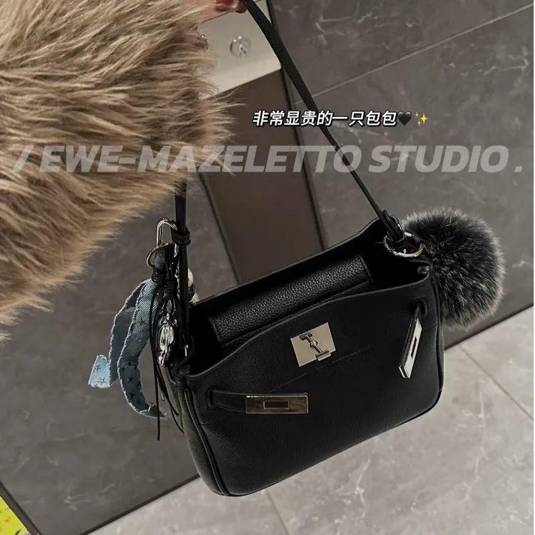 小众真皮凯莉包女小方包通勤百搭腋下包秋冬高级感单肩斜跨托特包