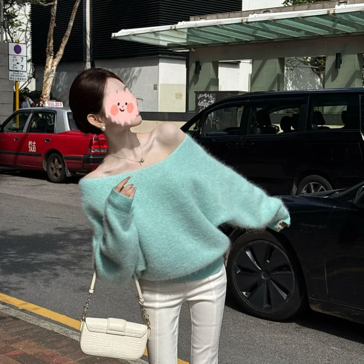 “心动至上”设计感秋冬保暖三种穿法毛衣